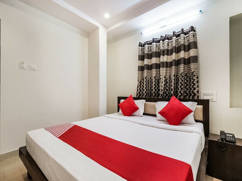 Hotel Oyo 29000 Srk Inn