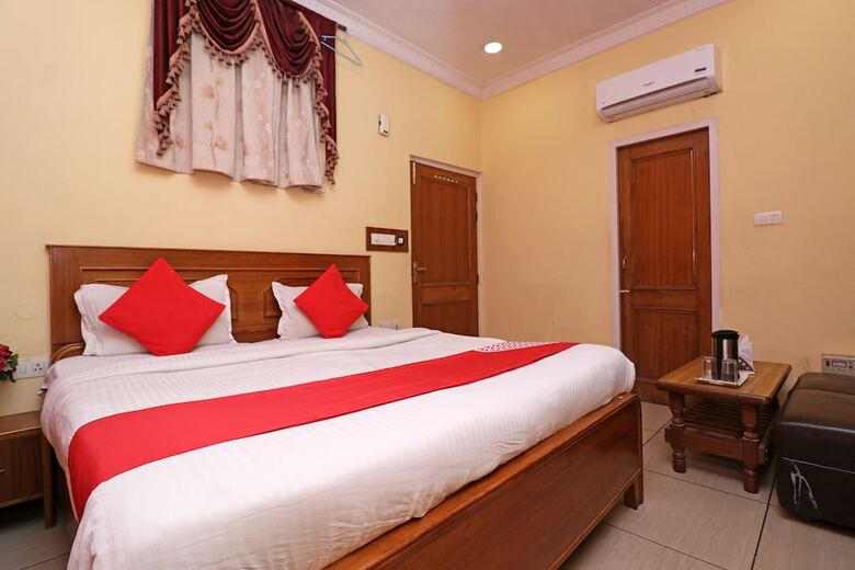 Oyo 30858 Hotel Sp International