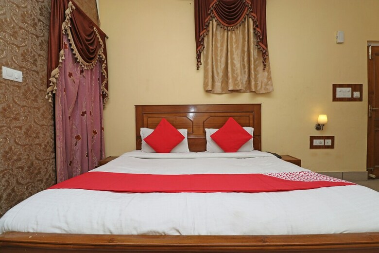 Oyo 30858 Hotel Sp International