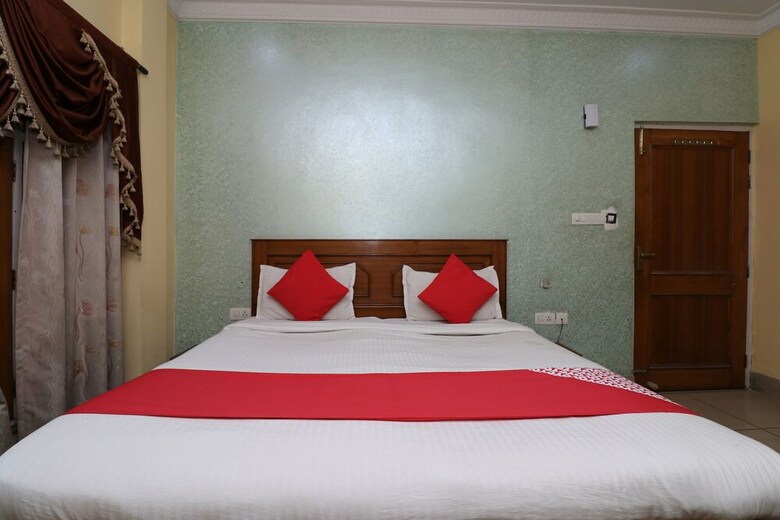 Oyo 30858 Hotel Sp International