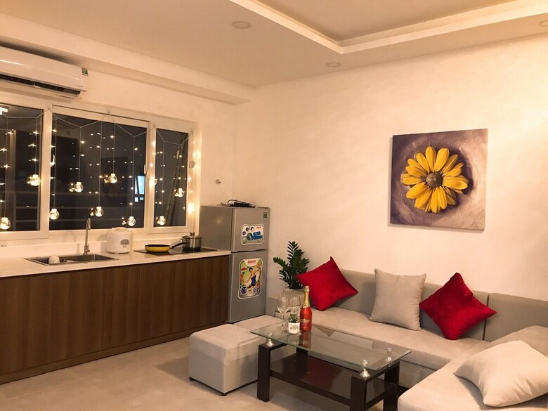 Trangs Beachfront Apartment Nha Trang