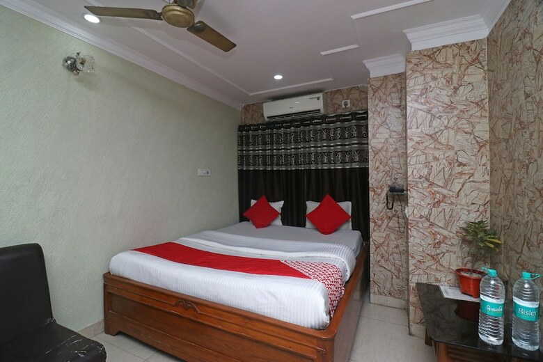 Oyo 16209 Hotel Ambar Palace