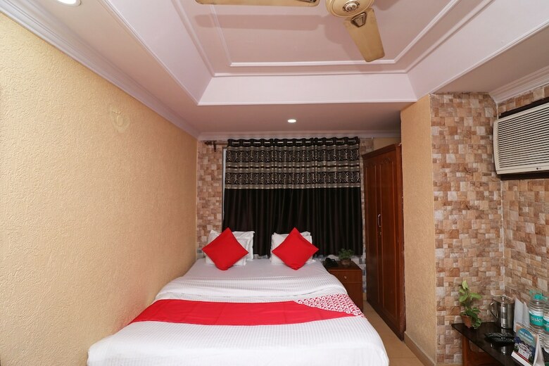 Oyo 16209 Hotel Ambar Palace