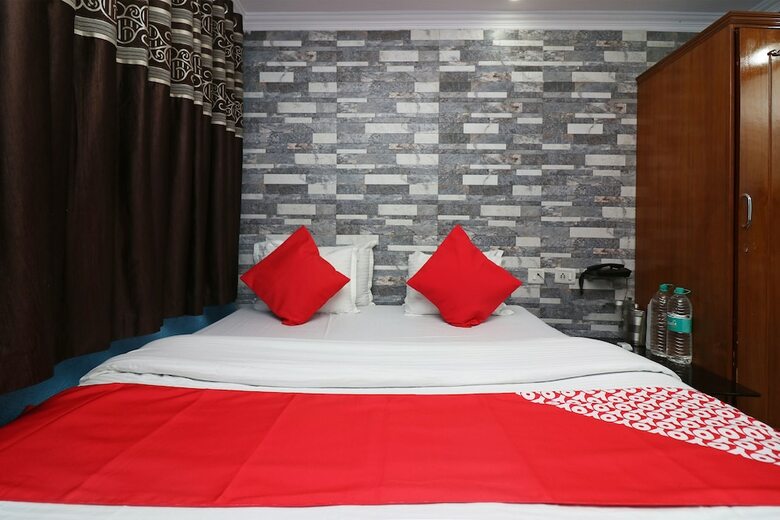 Oyo 16209 Hotel Ambar Palace