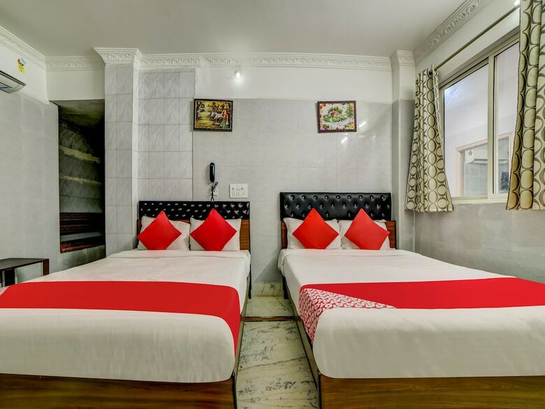 Oyo 29087 Hotel Golden Pride