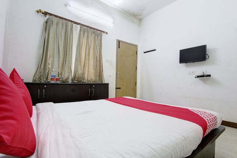 Oyo 46168 Sky Hotels