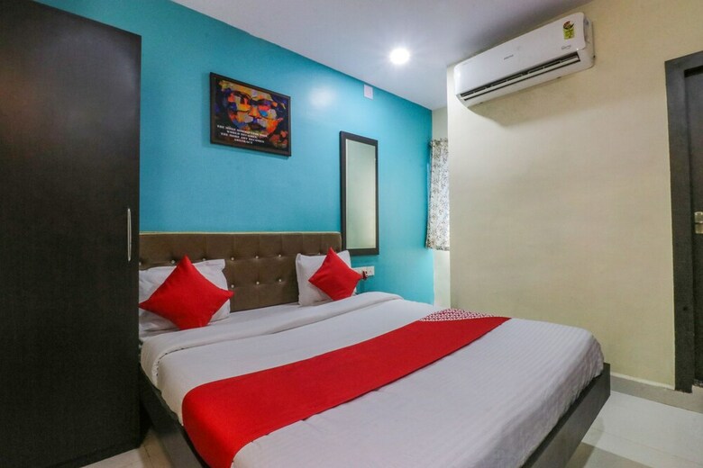 Hotel Oyo 47586 J J Residency