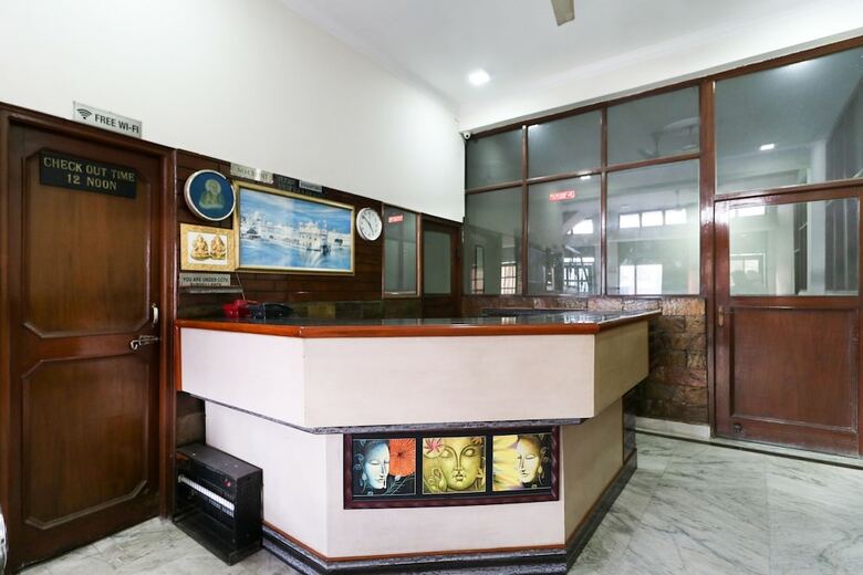 Spot On 46852 Hotel Pal Regency