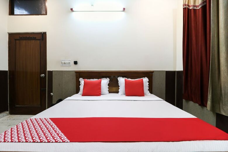 Spot On 46852 Hotel Pal Regency