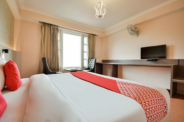 Oyo 6231 Hotel Aangan Regency