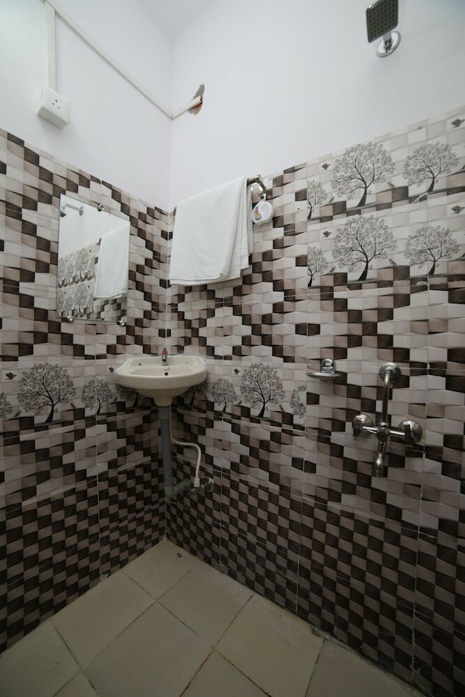 Oyo 29093 Hotel A3 & Restaurant