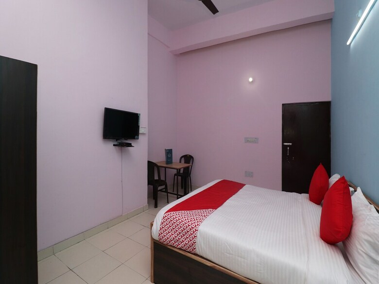 Hotel Spot On 28866 Capital Inn