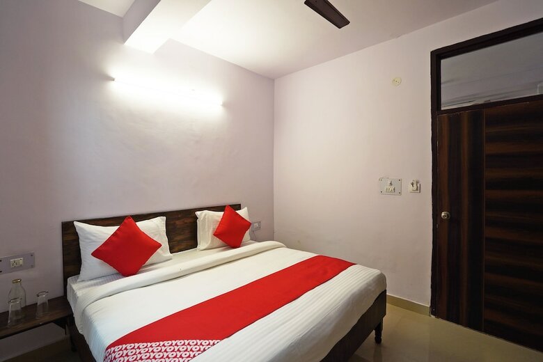 Hotel Spot On 30890 Sector 45 Noida