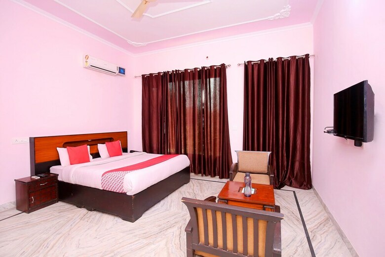 Hotel Oyo 38009 The Sai Villa