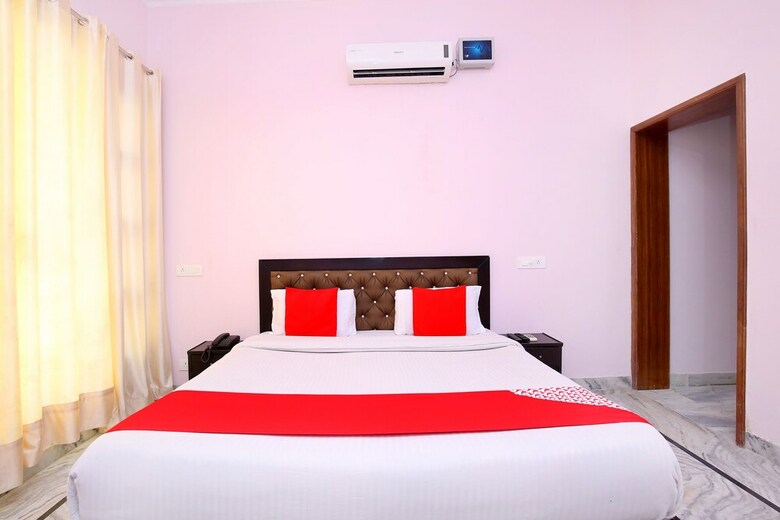 Hotel Oyo 38009 The Sai Villa