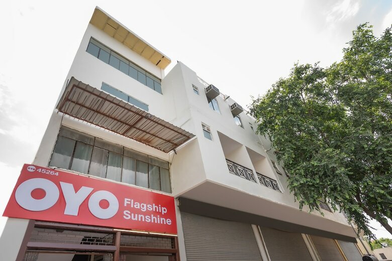 Hotel Oyo Flagship 45264 Opposite Paryavaran Complex Post Office