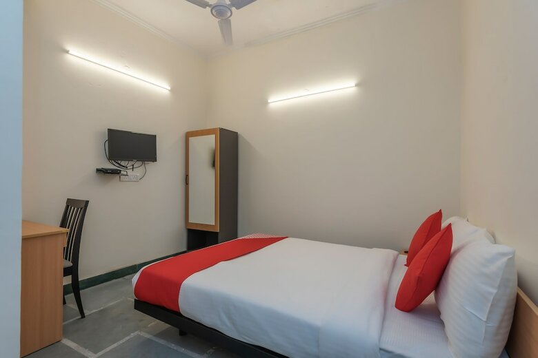Hotel Oyo Flagship 45264 Opposite Paryavaran Complex Post Office