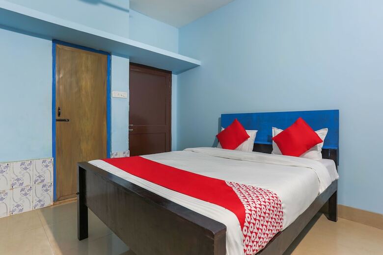 Hotel Oyo 46929 Royal Blues