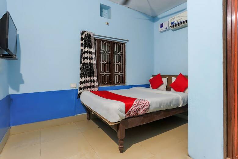 Hotel Oyo 46929 Royal Blues