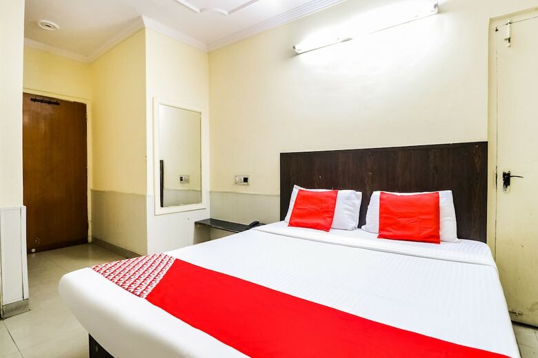 Oyo 46321 Hotel Rising Sun