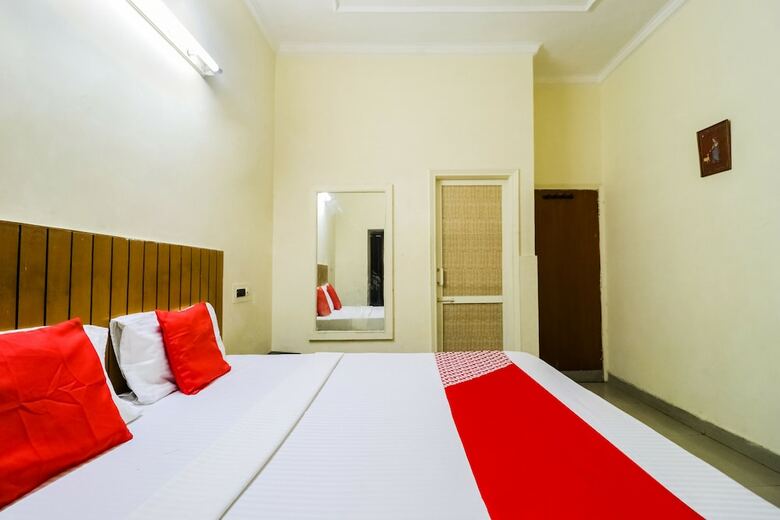 Oyo 46321 Hotel Rising Sun