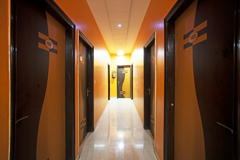Oyo 43691 Hotel Rbs Inn