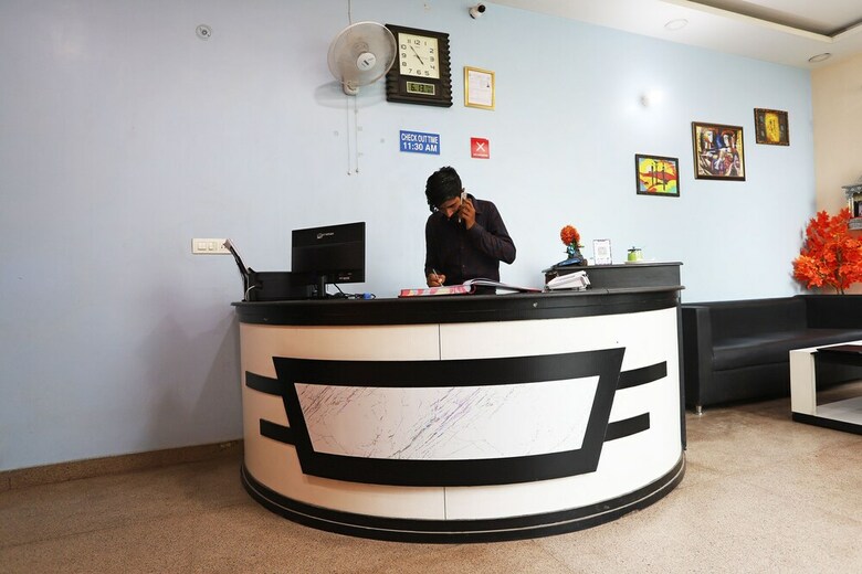 Oyo 43691 Hotel Rbs Inn