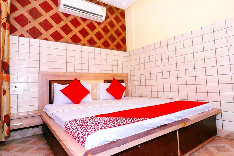 Oyo 37774 Hotel The Great