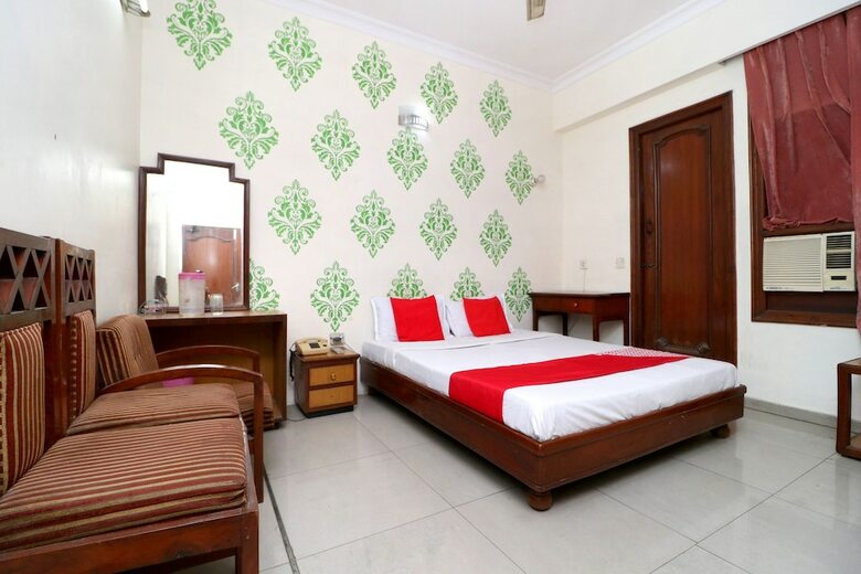 Oyo 8623 Hotel Destination