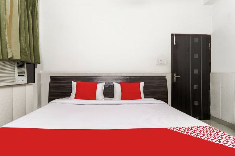 Hotel Oyo 46437 Malik Regency