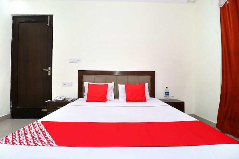 Oyo 39635 Hotel Shree Om