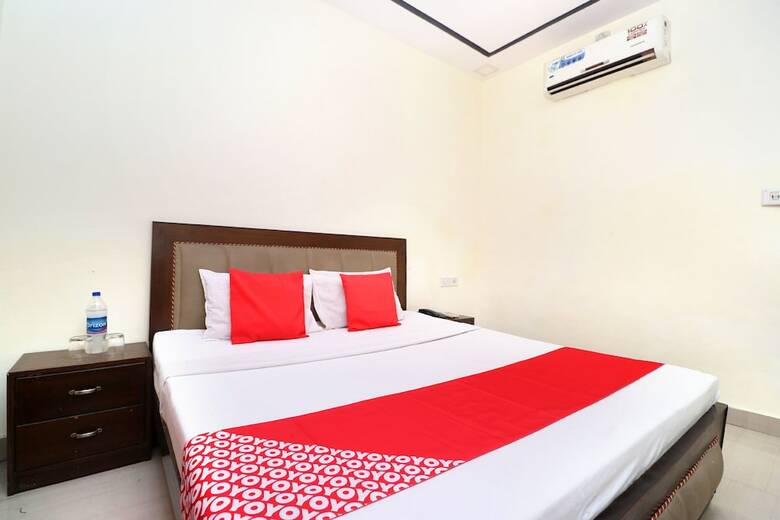 Oyo 39635 Hotel Shree Om