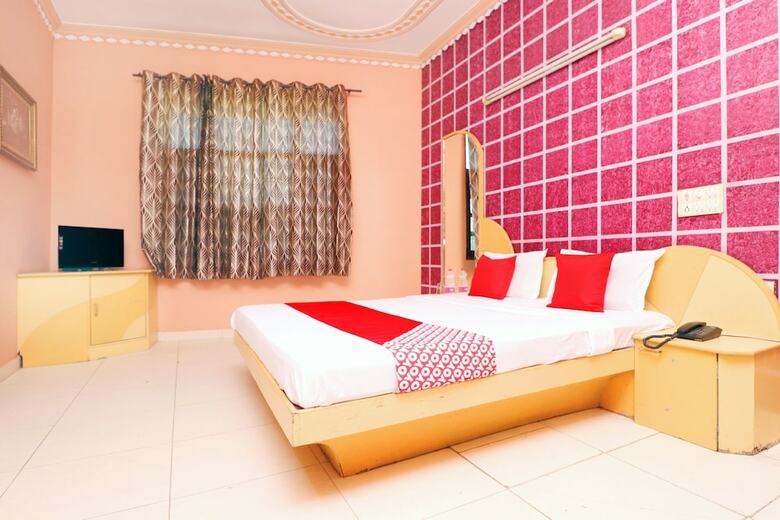 Oyo 42787 Hotel Shahi Mahal