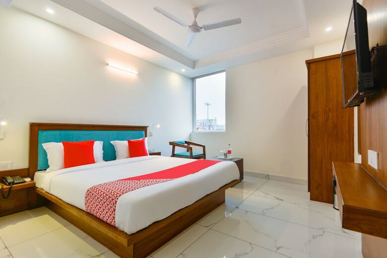 Oyo 46208 Hotel Park Land