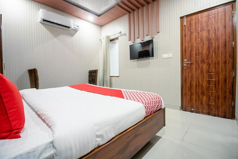 Hotel Oyo 43682 Rose