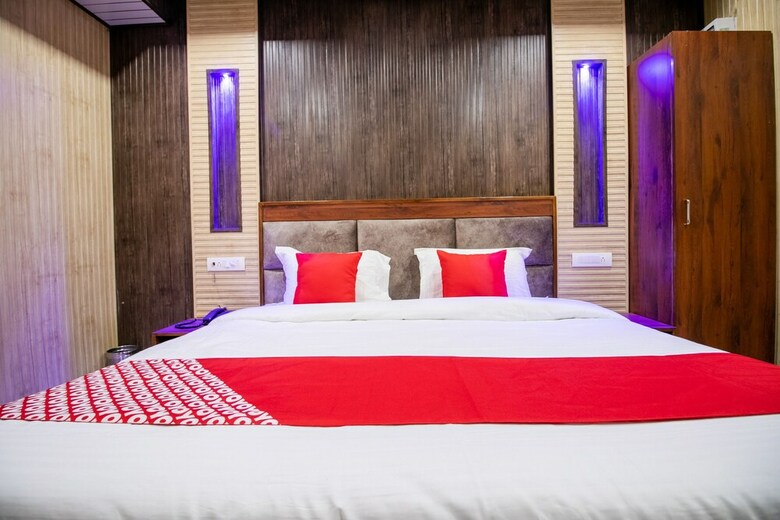 Hotel Oyo 43682 Rose