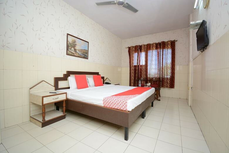 Hotel Oyo 36280 Vijay Resorts