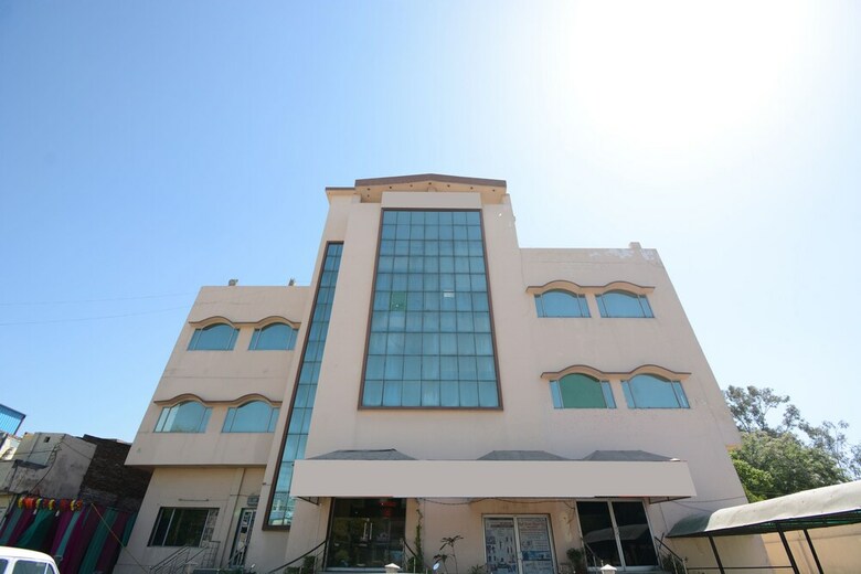 Hotel Oyo 36280 Vijay Resorts