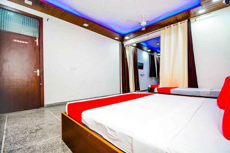 Oyo 36683 Hotel Mubarak