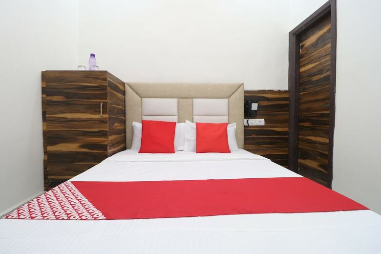 Oyo 39638 Hotel Indigo