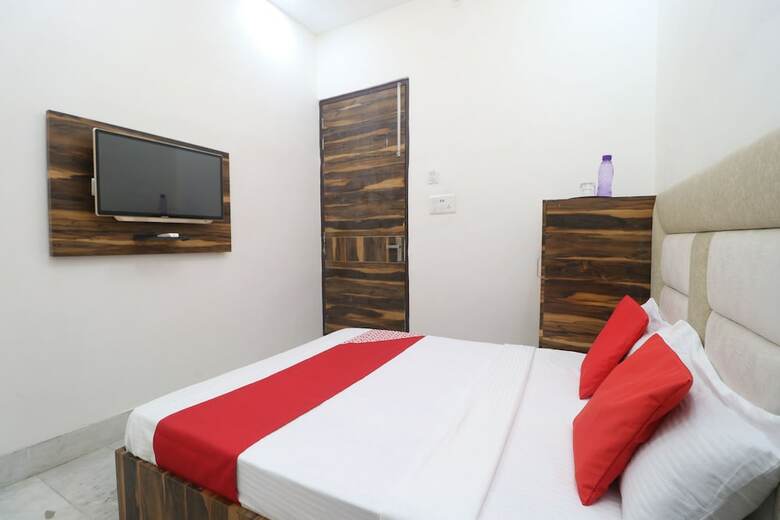 Oyo 39638 Hotel Indigo