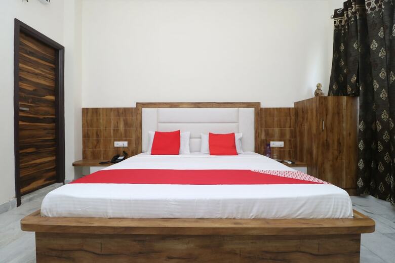 Oyo 39638 Hotel Indigo