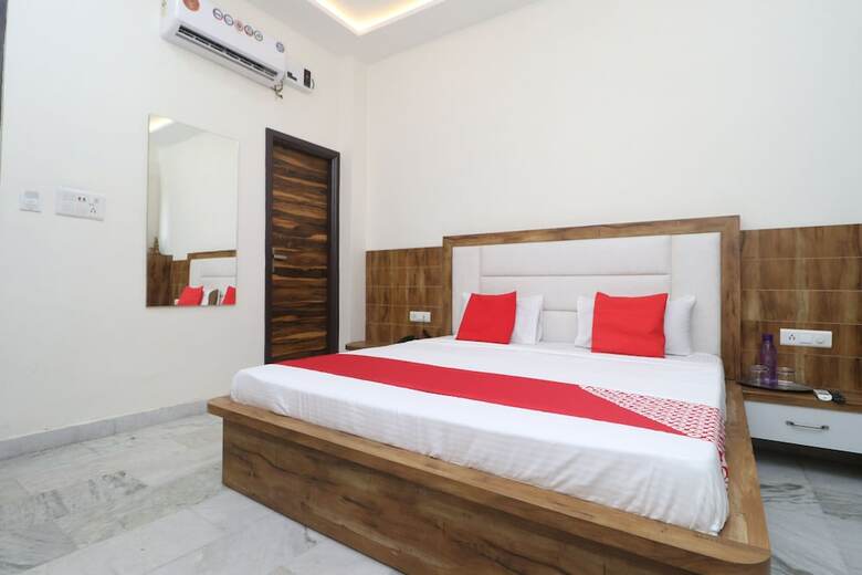 Oyo 39638 Hotel Indigo