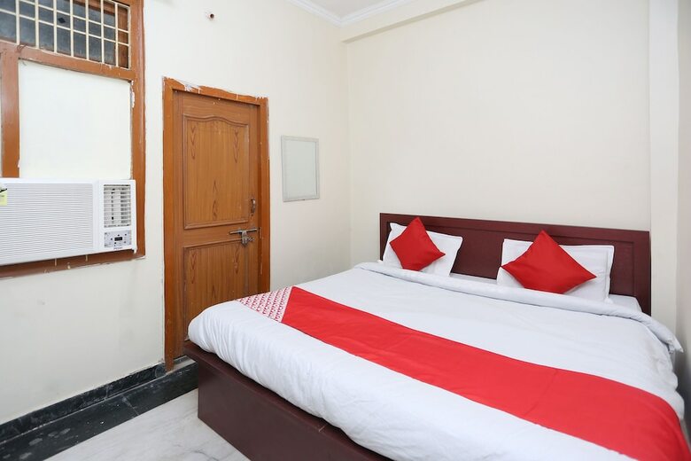Hotel Oyo 38149 Shiva Guest House
