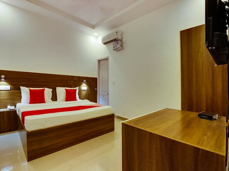 Hotel Oyo 46866 The Nest 2