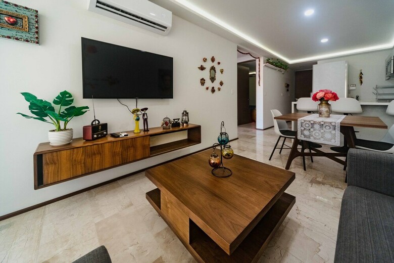 One Paralia Condo Boutique
