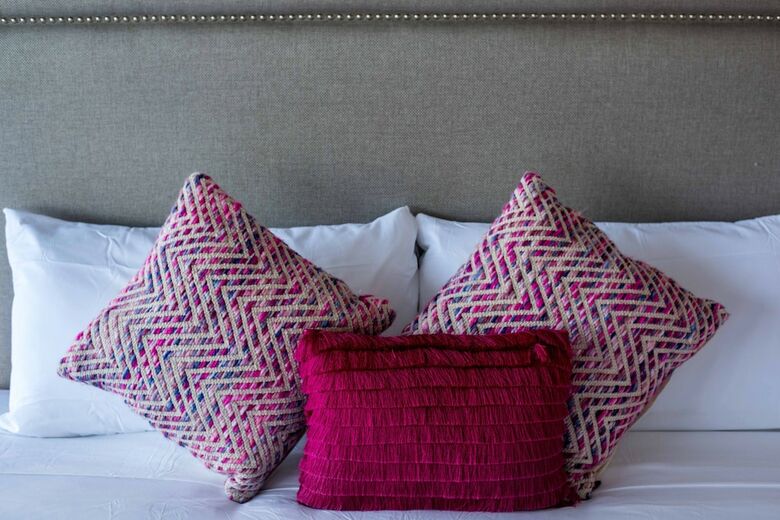 One Paralia Condo Boutique
