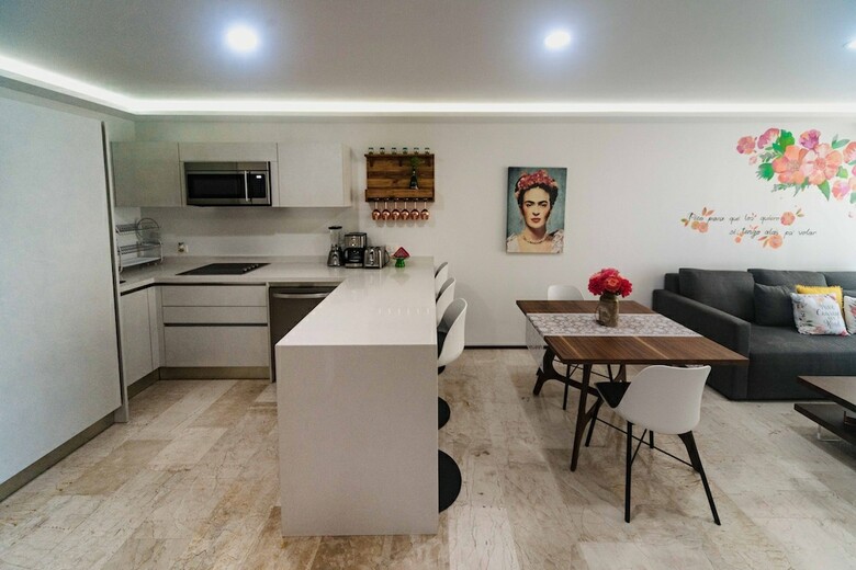 One Paralia Condo Boutique