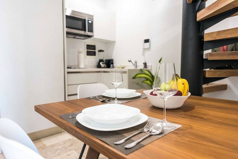 One Paralia Condo Boutique