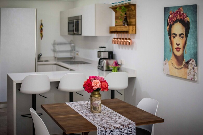One Paralia Condo Boutique